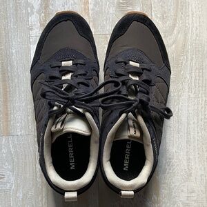 Merrell Women's Alpine Sneaker in Raven